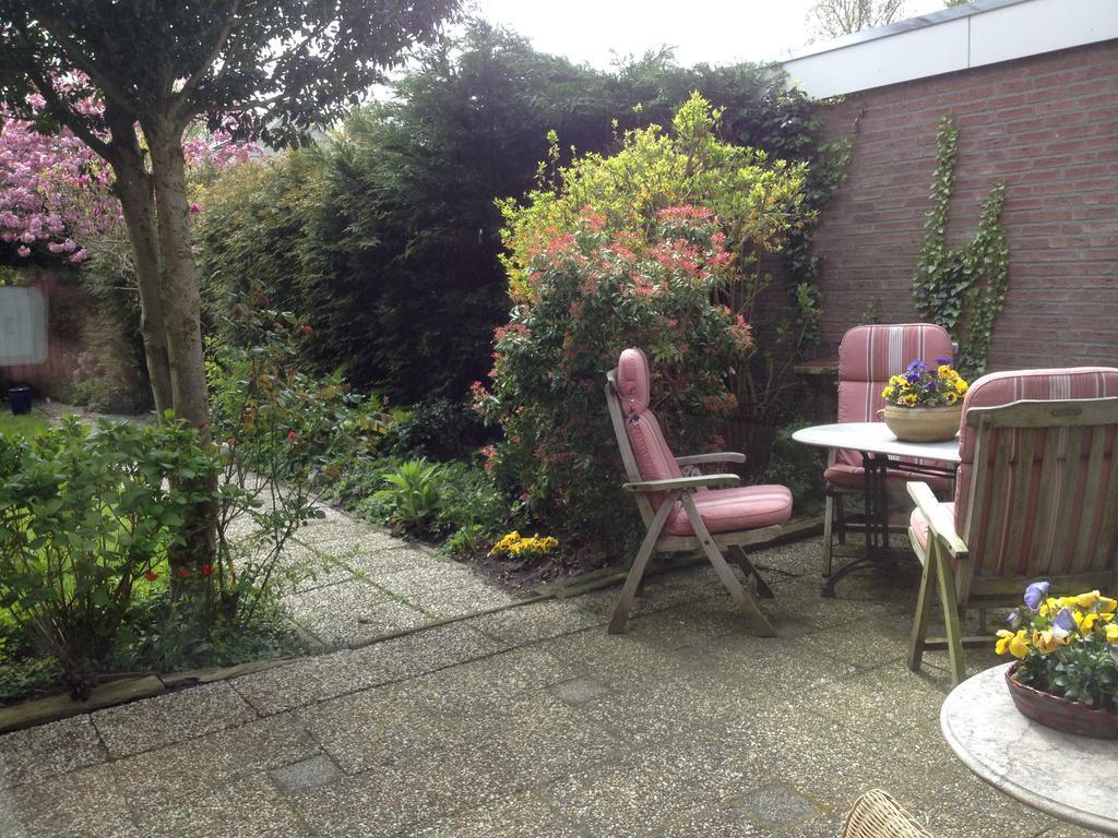 B&B De Tred Sneek Bagian luar foto