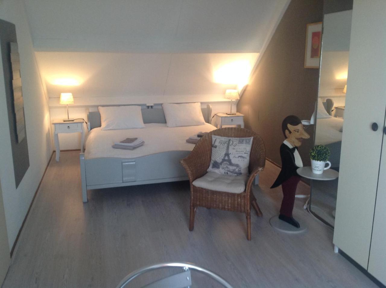 B&B De Tred Sneek Bagian luar foto